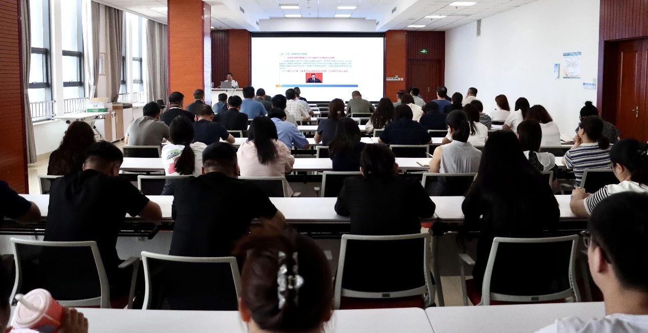 強(qiáng)化安全意識 夯實(shí)安全根基——宏河集團(tuán)開展2025年全員培訓(xùn)3